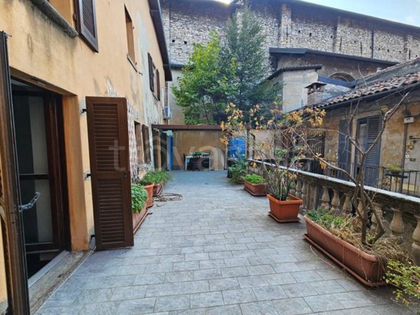appartamento in affitto a Como in zona Como Centro
