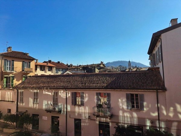 appartamento in affitto a Como in zona Borghi