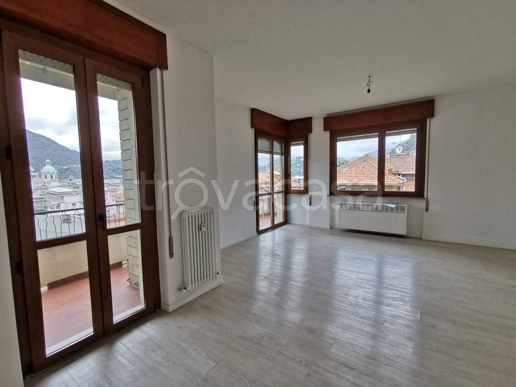 appartamento in affitto a Como in zona Valduce