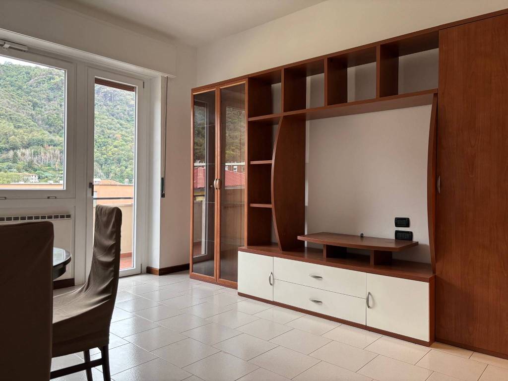 appartamento in affitto a Como in zona Borghi