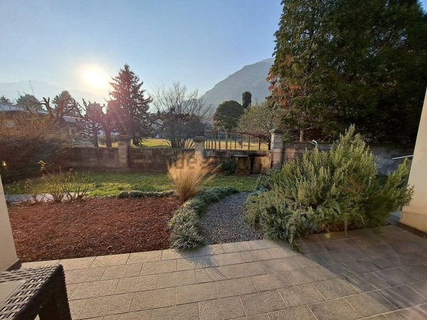 appartamento in affitto a Domaso