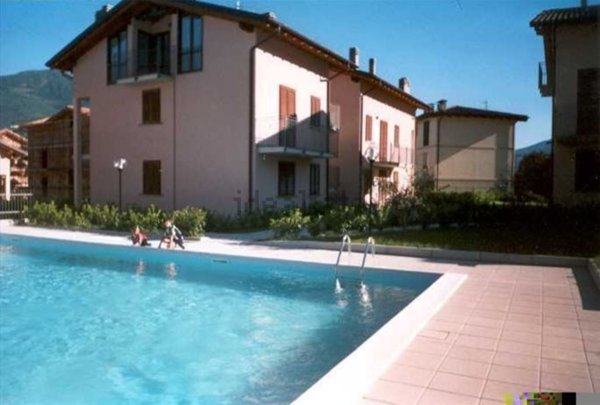 appartamento in affitto a Domaso