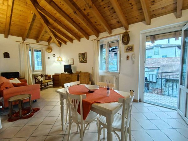 appartamento in affitto a Domaso