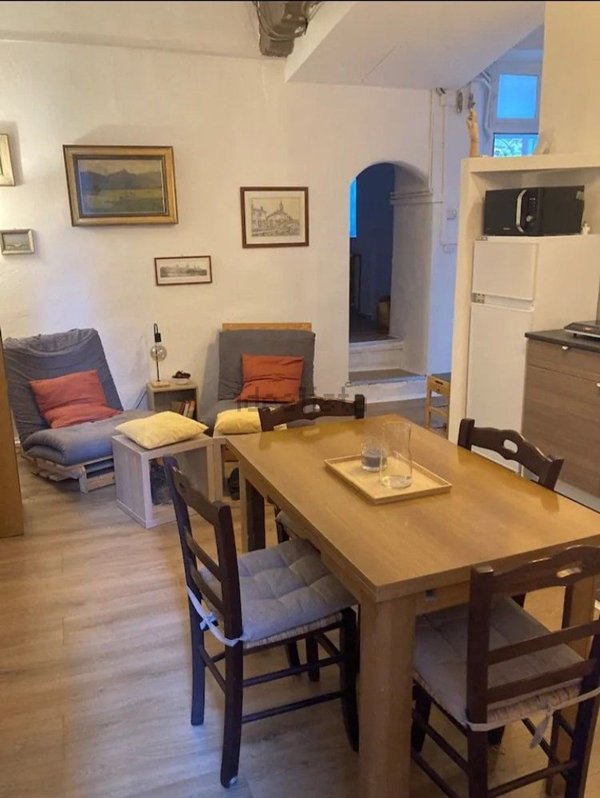 appartamento in affitto a Dongo