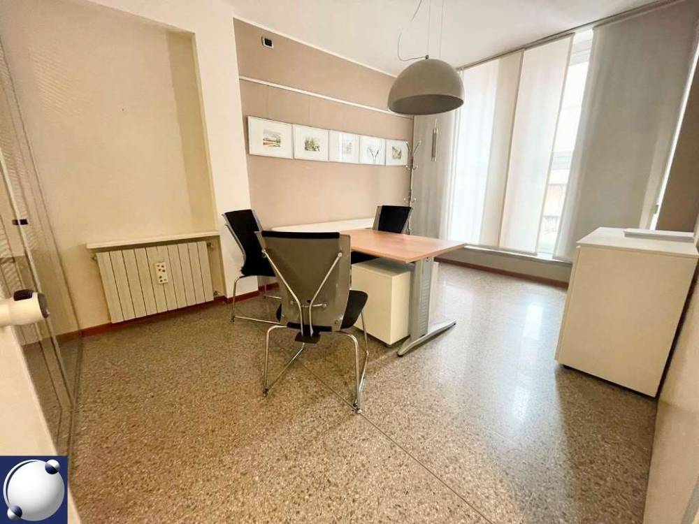 ufficio in affitto ad Erba