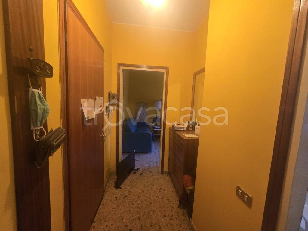appartamento in affitto ad Erba