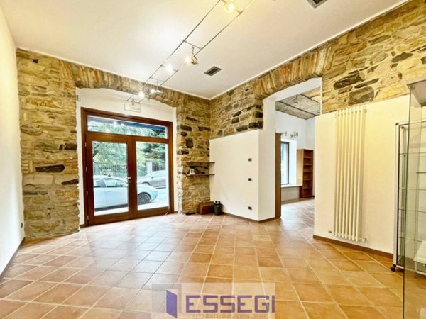 ufficio in affitto ad Erba