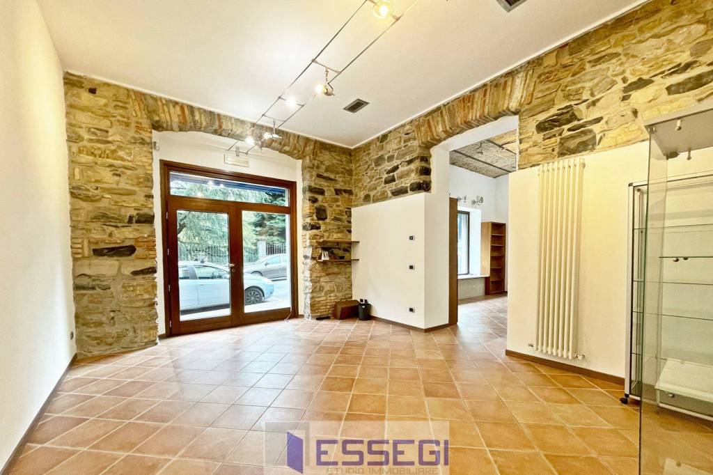 ufficio in affitto ad Erba