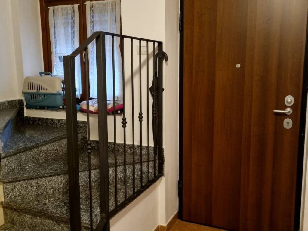 appartamento in affitto ad Erba