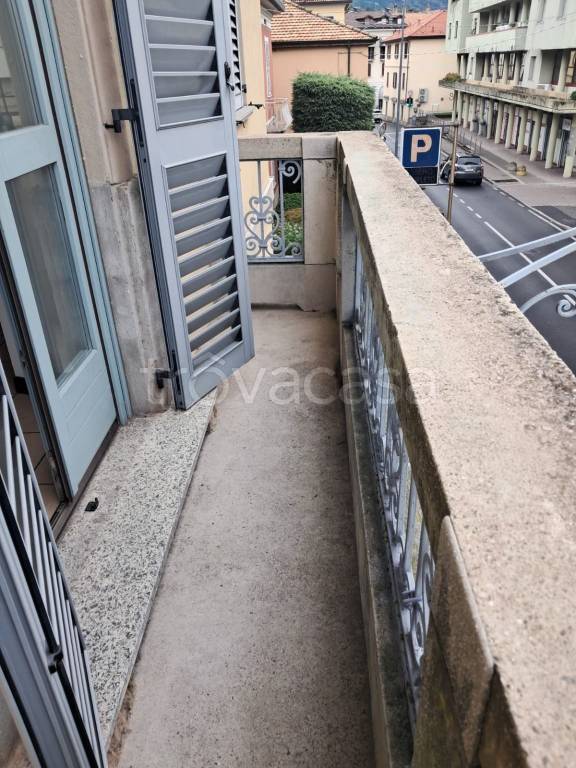 appartamento in affitto ad Erba