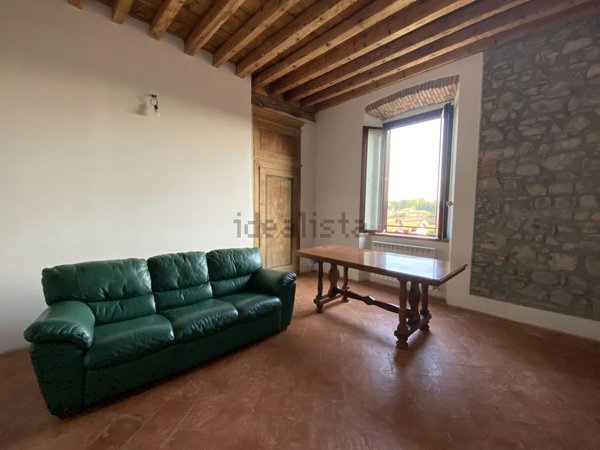 appartamento in affitto ad Erba