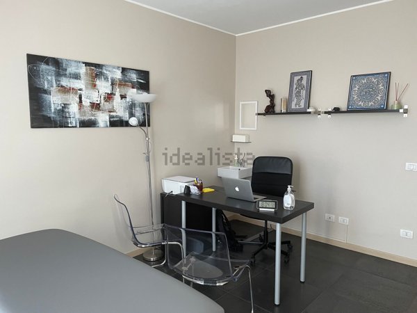 ufficio in affitto ad Erba