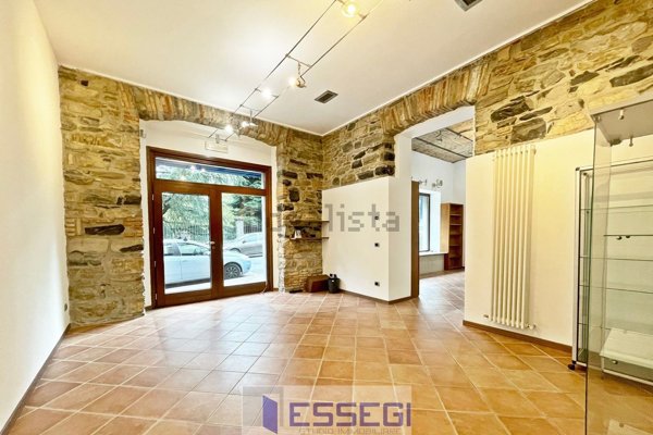 ufficio in affitto ad Erba