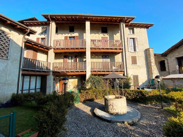 appartamento in affitto ad Erba