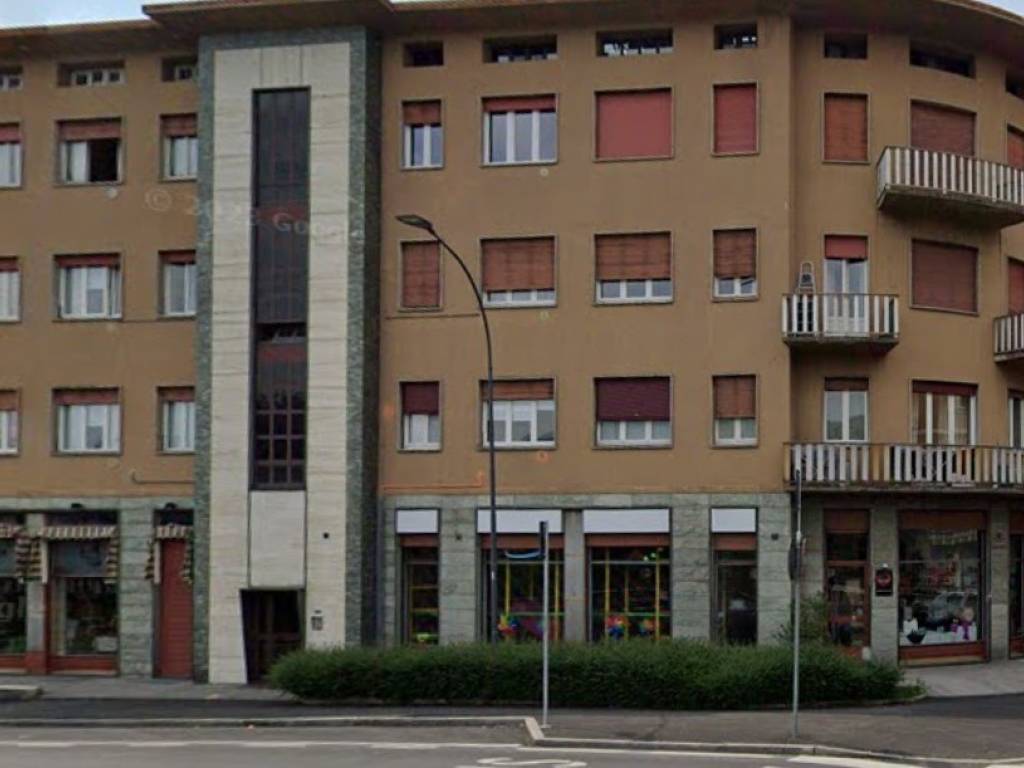 appartamento in affitto ad Erba