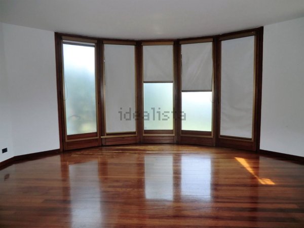 appartamento in affitto ad Erba