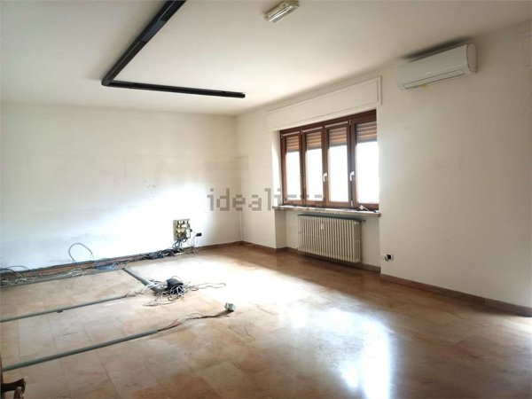 ufficio in affitto ad Erba