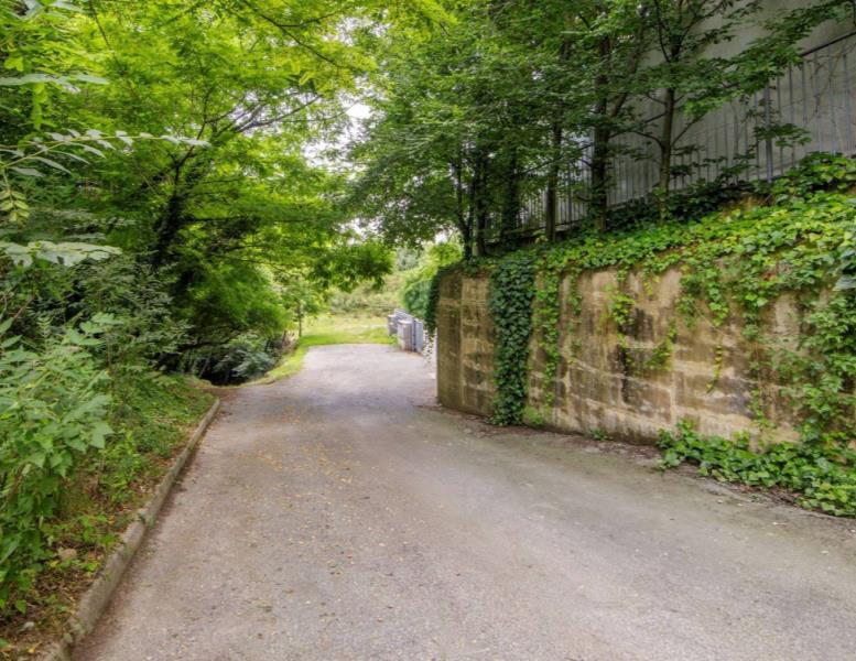 locale commerciale in affitto ad Erba