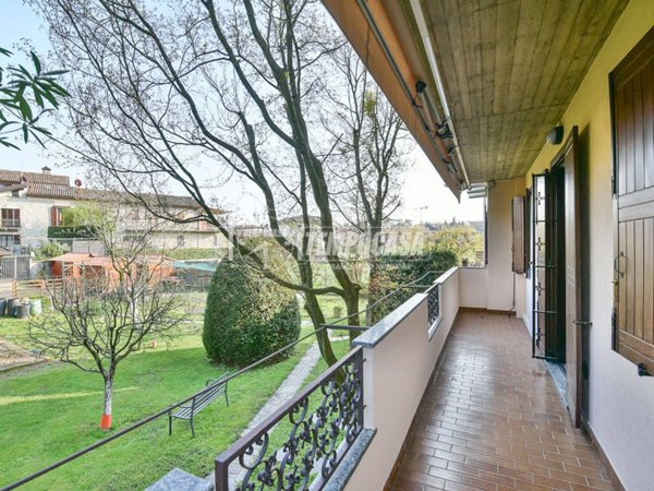 appartamento in affitto ad Erba