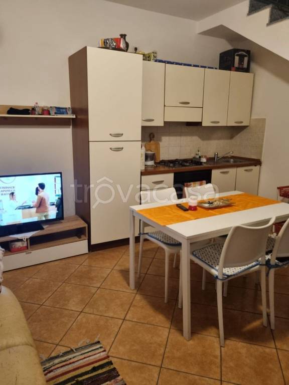 appartamento in affitto ad Erba