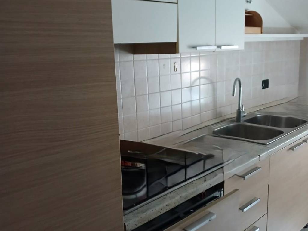 appartamento in affitto ad Erba