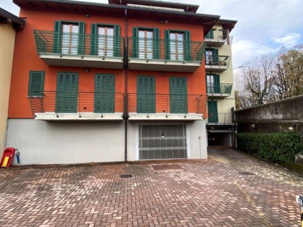 appartamento in affitto ad Erba