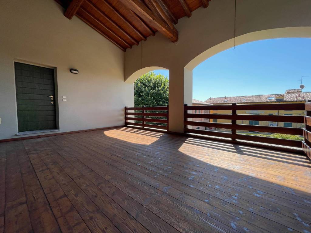 appartamento in affitto ad Erba