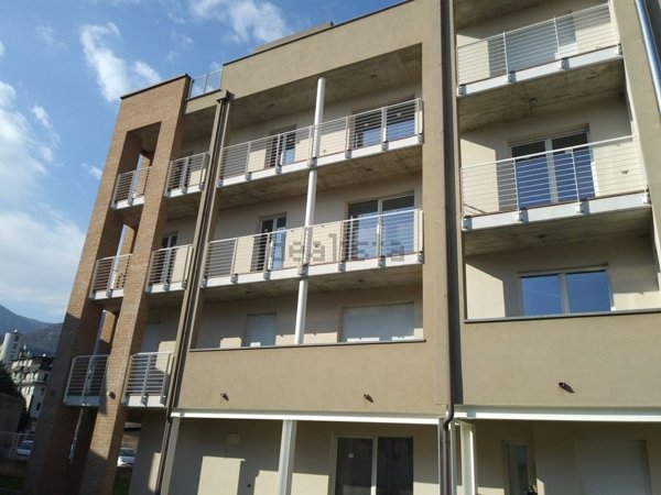appartamento in affitto ad Erba