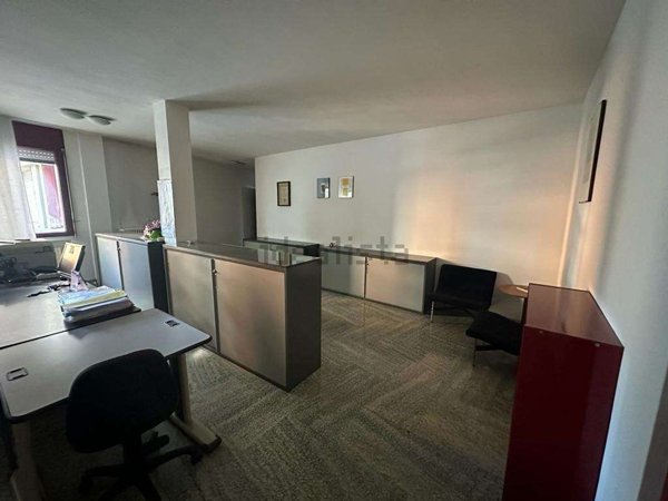 ufficio in affitto ad Erba