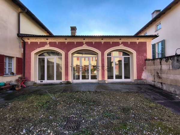 appartamento in affitto ad Erba