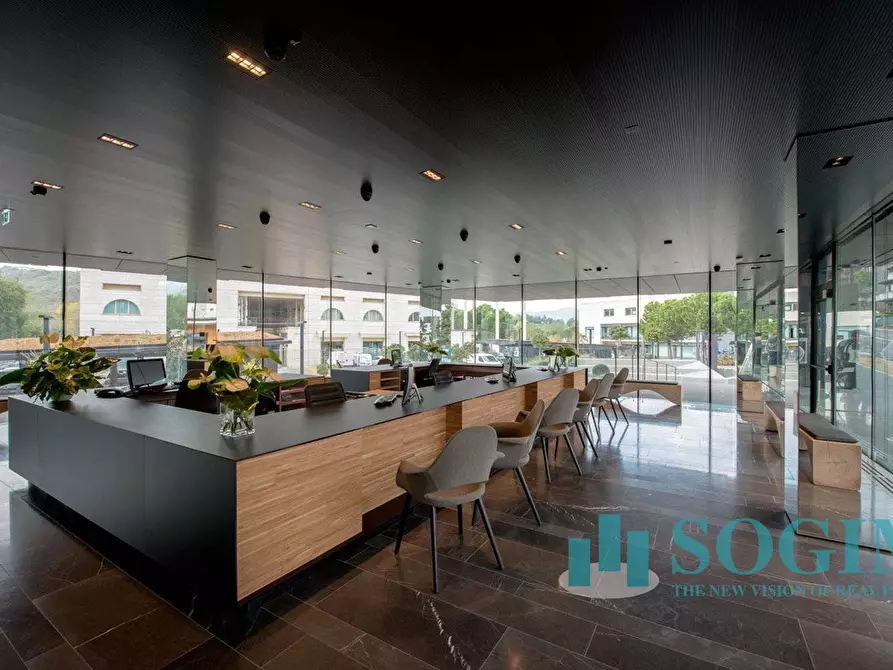 negozio in affitto a Figino Serenza