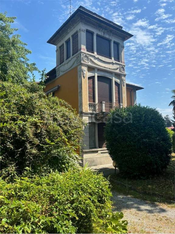 appartamento in affitto a Fino Mornasco