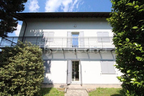 appartamento in affitto a Fino Mornasco