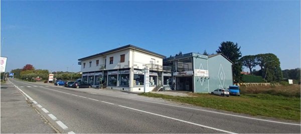 ufficio in affitto a Fino Mornasco