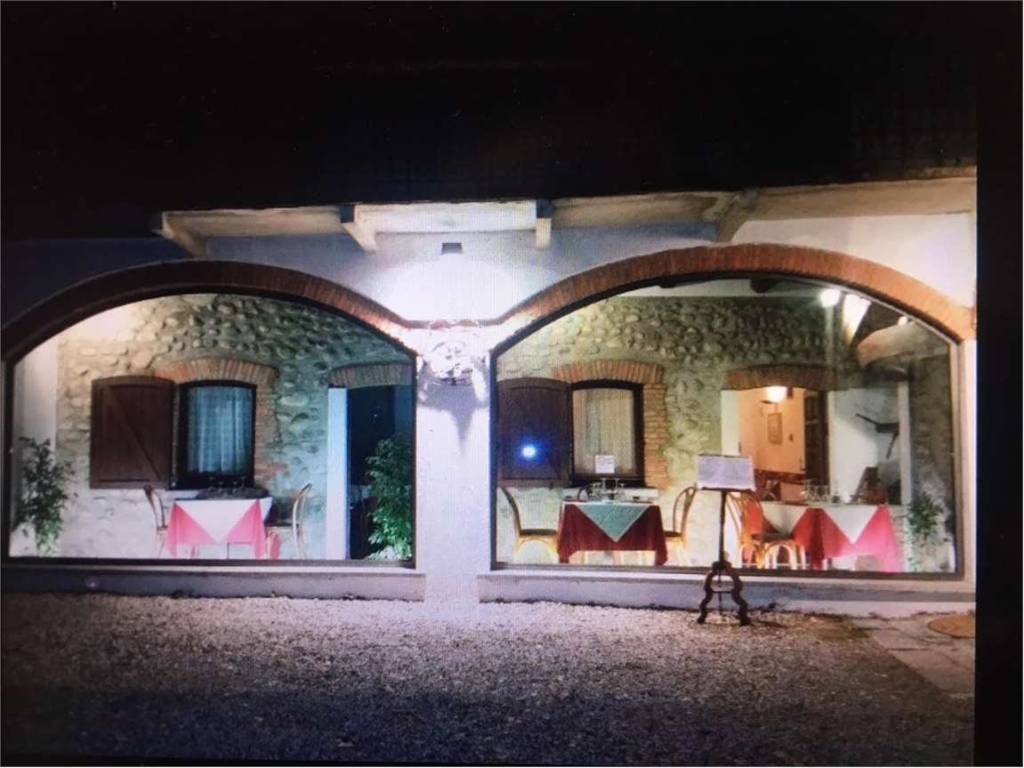 negozio in affitto a Fino Mornasco