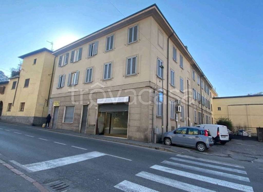 appartamento in affitto a Fino Mornasco in zona Andrate