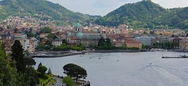 capannone in affitto a Fino Mornasco