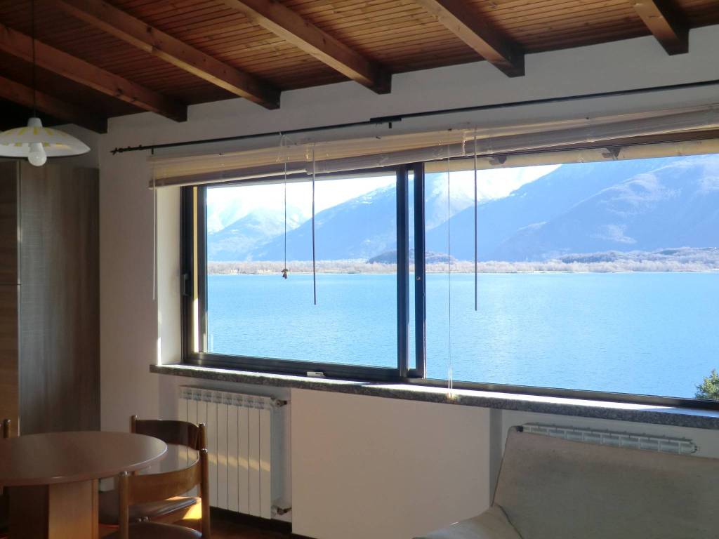 appartamento in affitto a Gera Lario