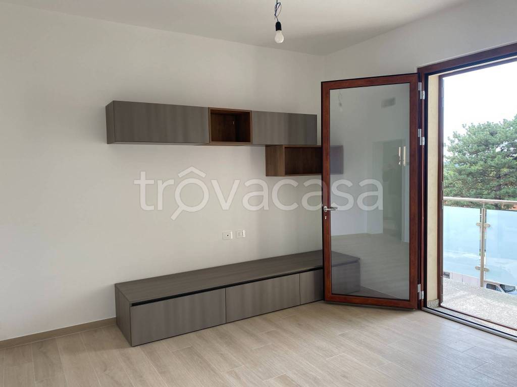 appartamento in affitto a Grandate