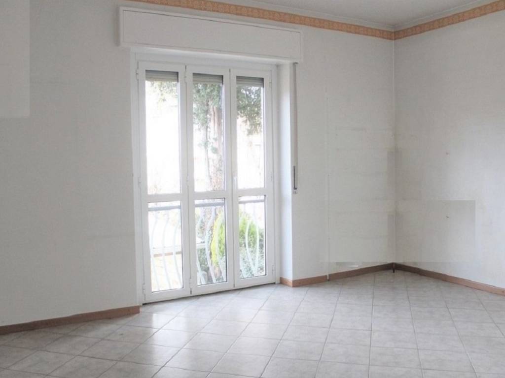 appartamento in affitto a Grandate