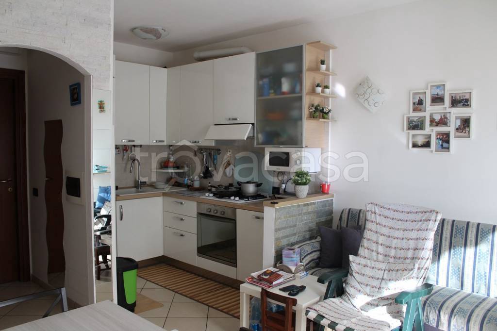 appartamento in affitto a Grandate