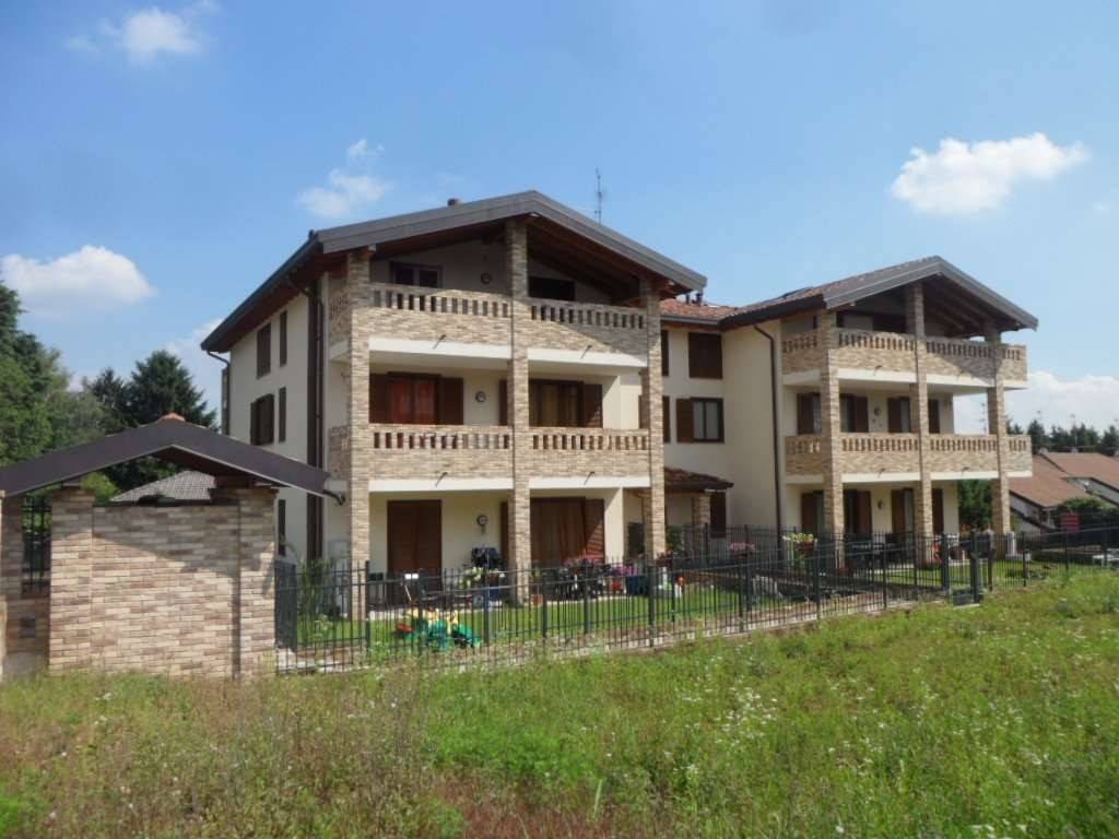 appartamento in affitto a Guanzate