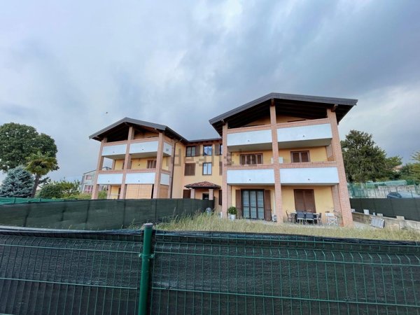 appartamento in affitto a Guanzate