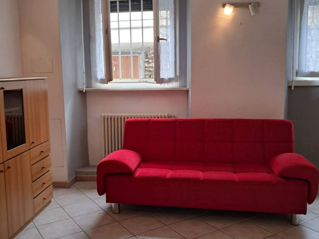 appartamento in affitto a Laino