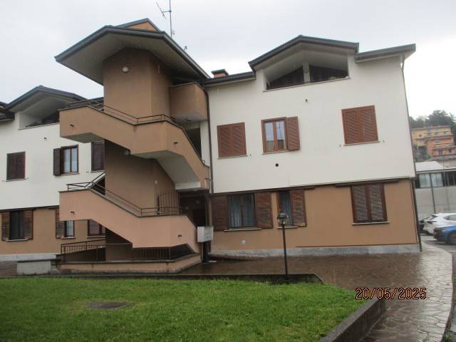 appartamento in affitto a Lipomo