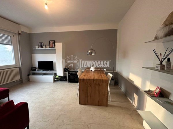 appartamento in affitto a Lipomo