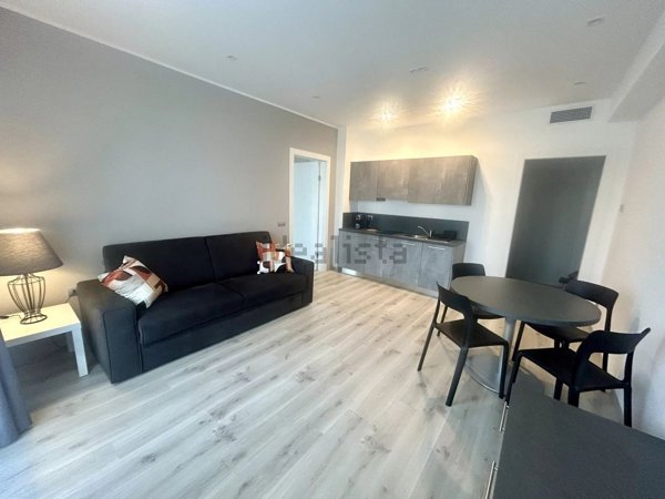 appartamento in affitto a Lipomo