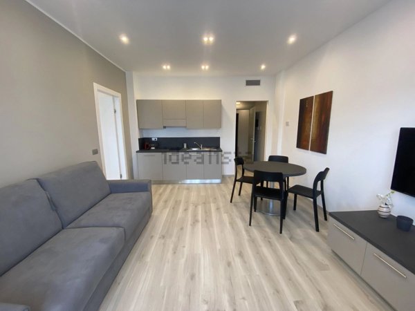 appartamento in affitto a Lipomo