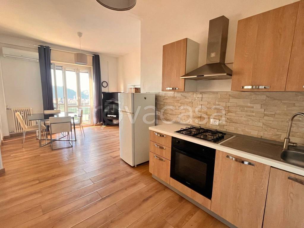 appartamento in affitto a Lipomo