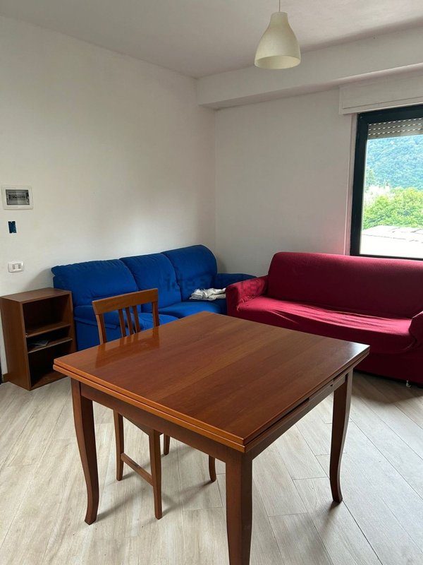 appartamento in affitto a Lipomo